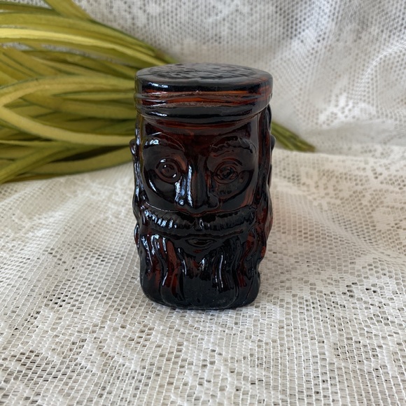 Vtg. Avon Man’s Face Shaped Pipe Bottle. Wonderful vintage condition/no box/Full - Picture 2 of 4